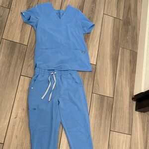 Figs Women's Catarina Blue Top and Bottom